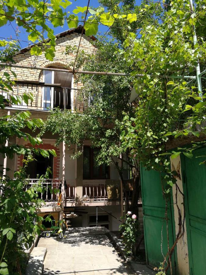 Guest House Shvelidze Borjomi Eksteriør billede